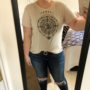 NWOT Basic Graphic Tee